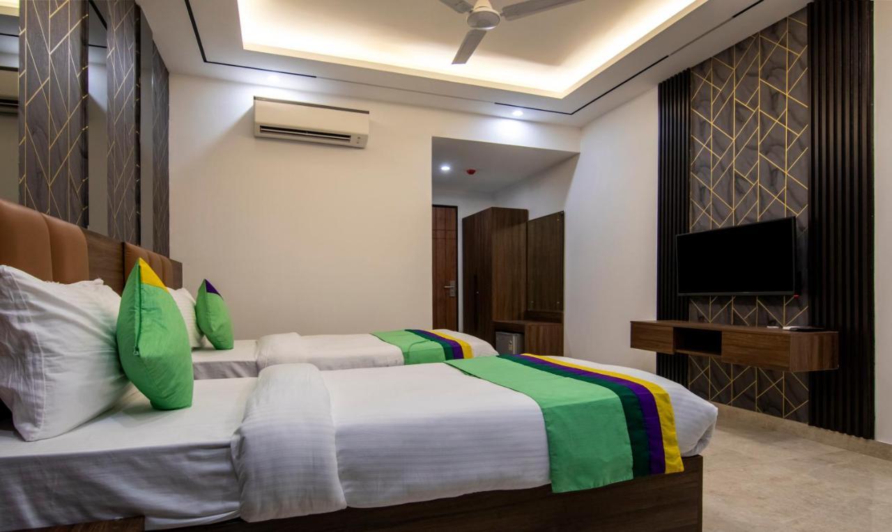 Treebo The Armani Near Igi Airport Hotel New Delhi Exterior foto