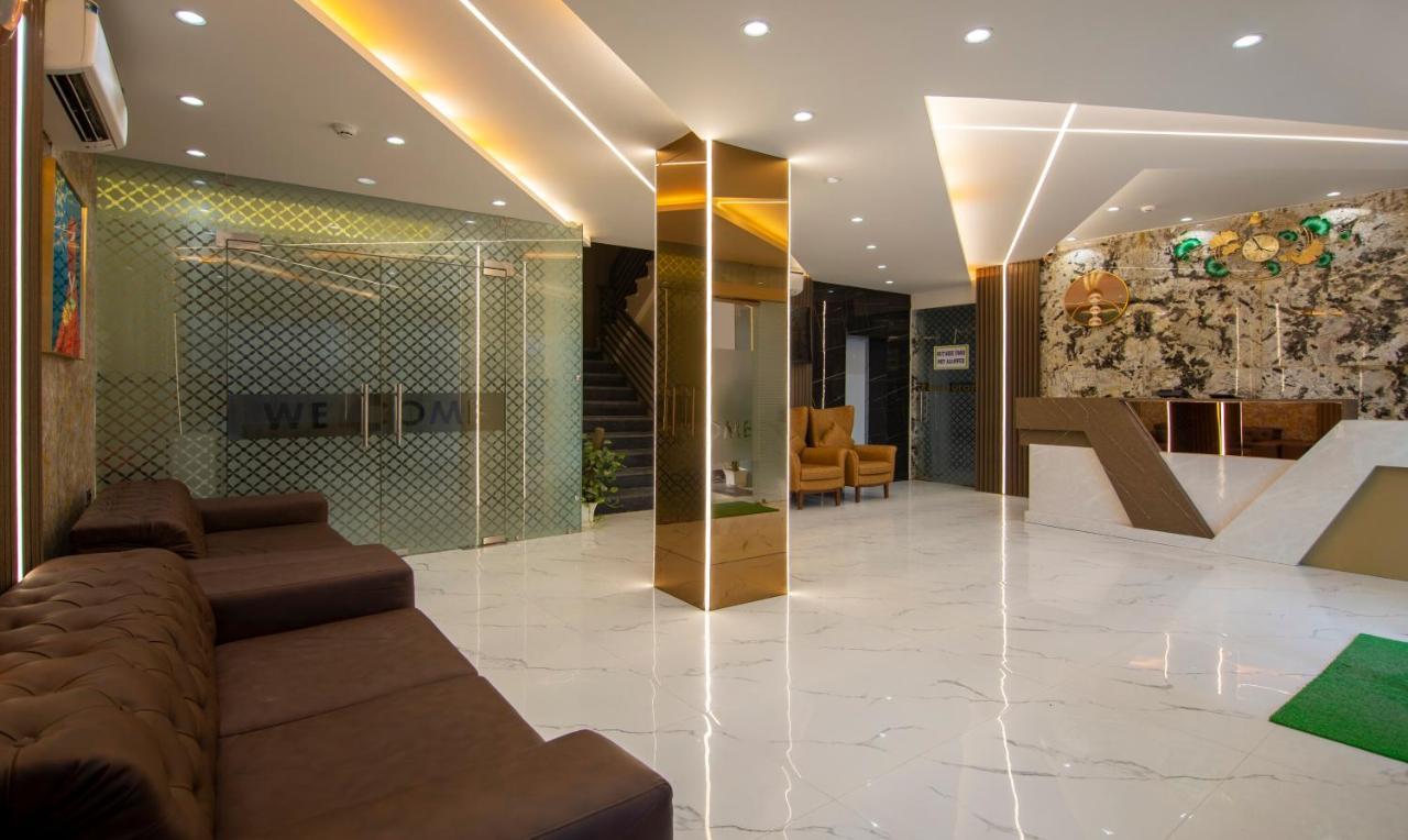 Treebo The Armani Near Igi Airport Hotel New Delhi Exterior foto