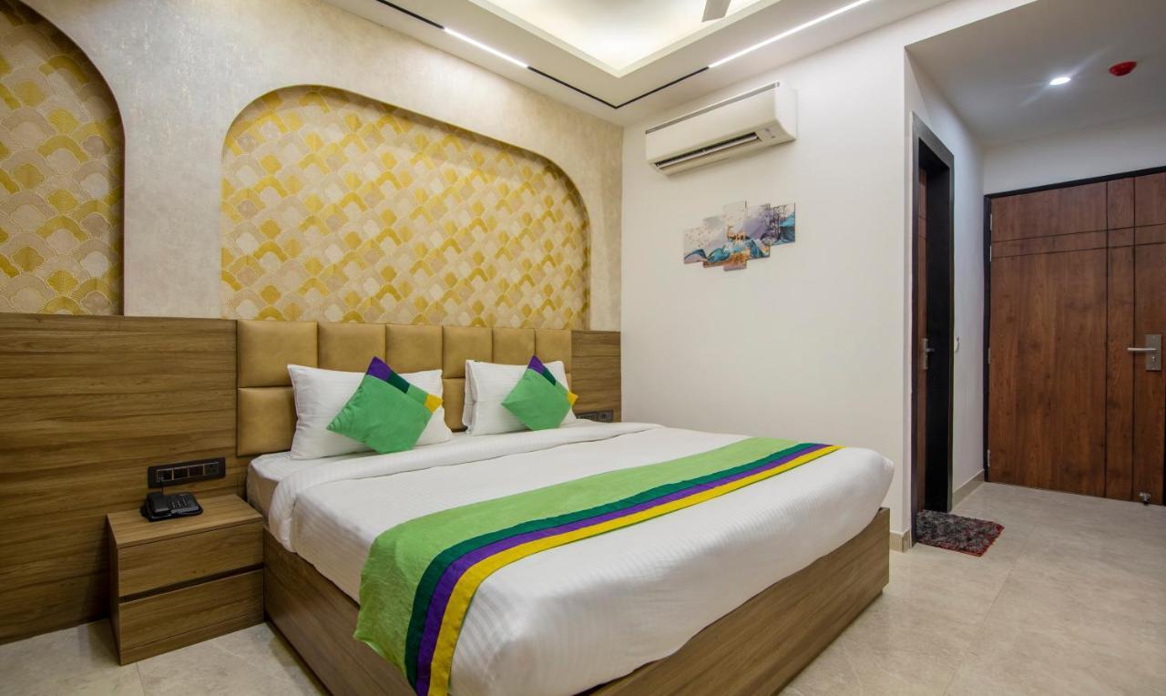 Treebo The Armani Near Igi Airport Hotel New Delhi Exterior foto